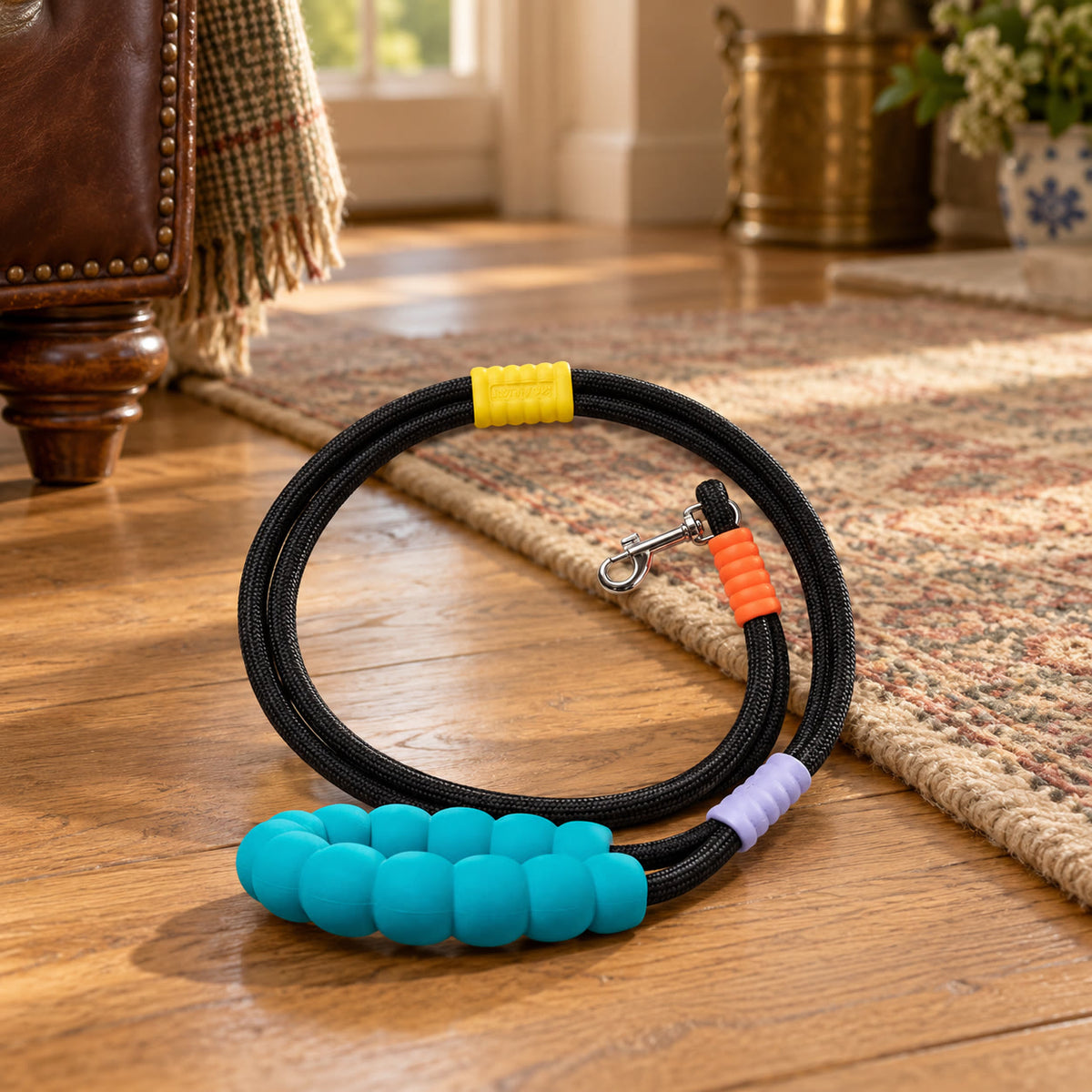 127 cm rope dog lead with padded handle and metal clip - styled in a country-house interior